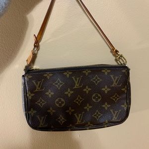 Louis Vuitton mini logo bag